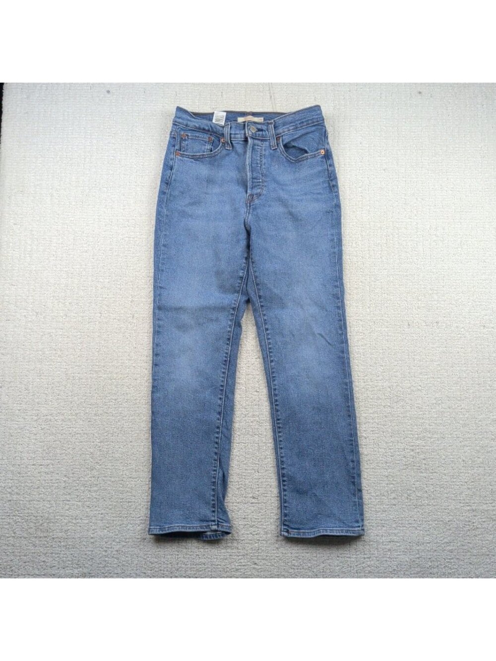 Levi’s Wedgie Straight Women’s Jeans Size 30 Medium Blue Wash Button Fly Classic
